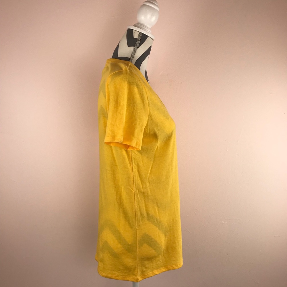 ❌SOLD❌ Victoria’s Secret V-Neck T Shirt - Yellow - Picture 3 of 4